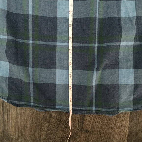 J. CREW - long sleeve button-down shirt - Sz XS - Picture 7 of 7